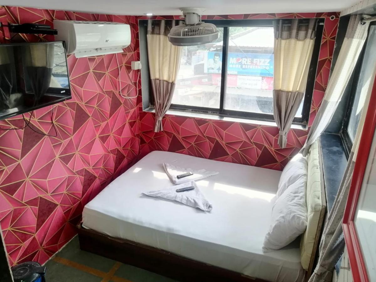 Hotel Kaina Residency Vashi Bagian luar foto