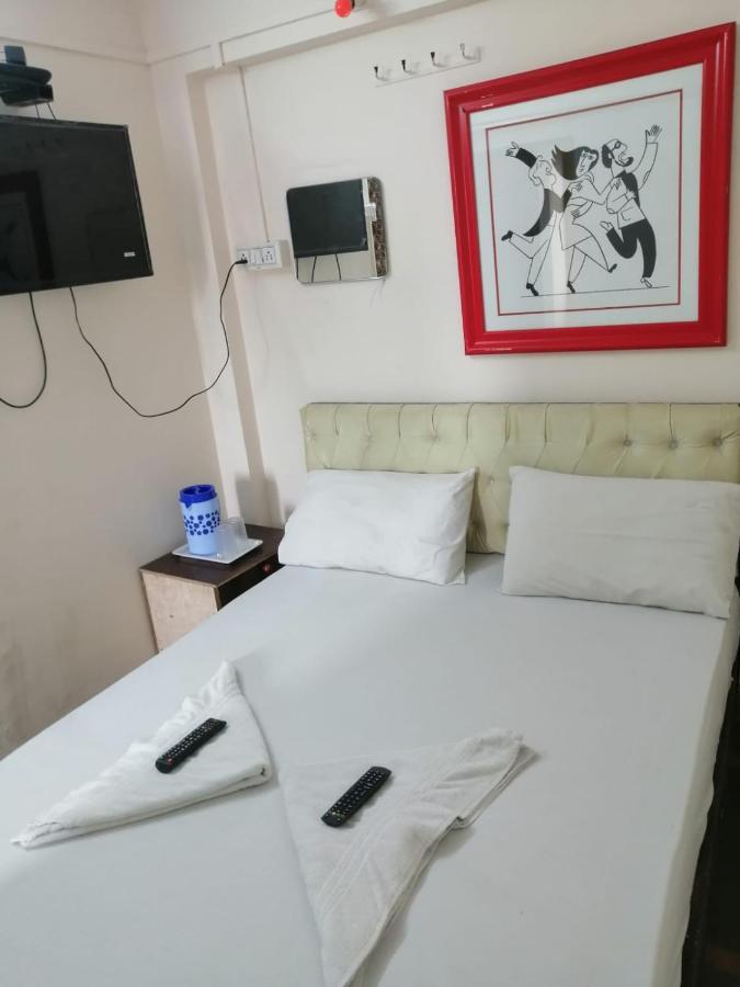 Hotel Kaina Residency Vashi Bagian luar foto